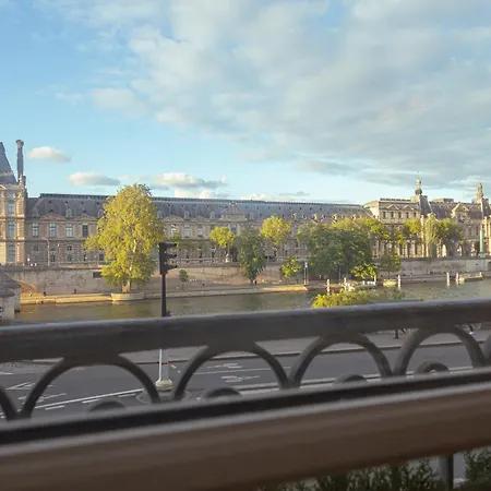 Vue Louvre Et Seine Lejlighed Paris