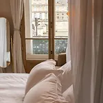 Vue Louvre Et Seine 아파트