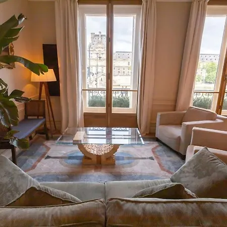 Apartmán Vue Louvre Et Seine *